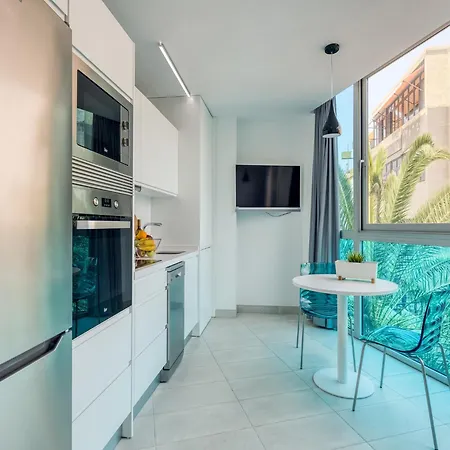 Apartment In Palmas Near Canteras